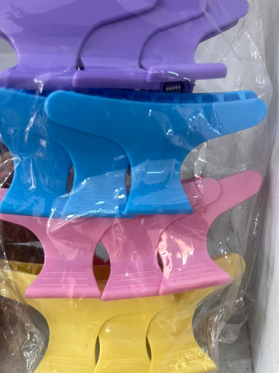 BUTTERFLY CLIPS