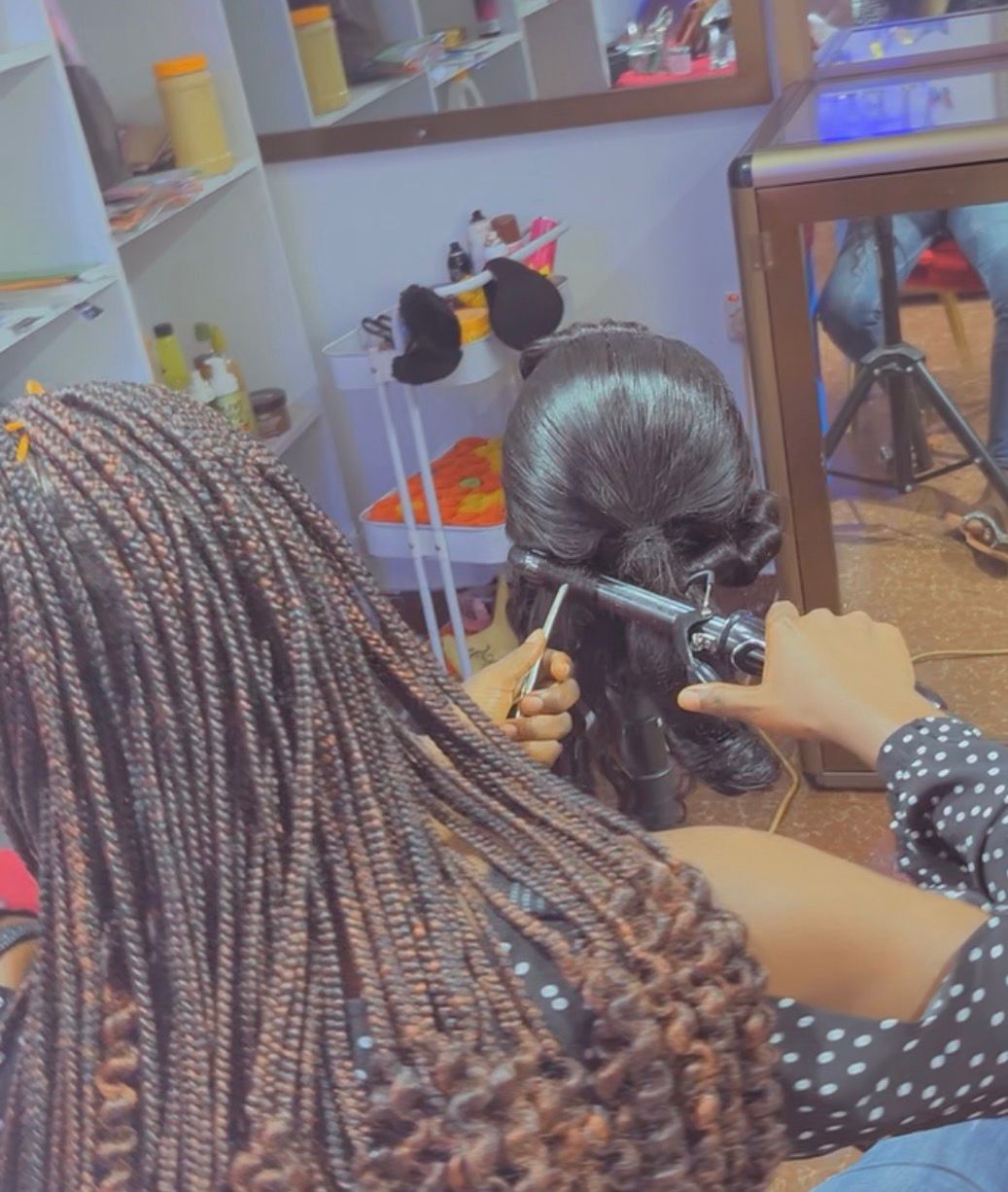Luxury Nail Art at Telswigcap